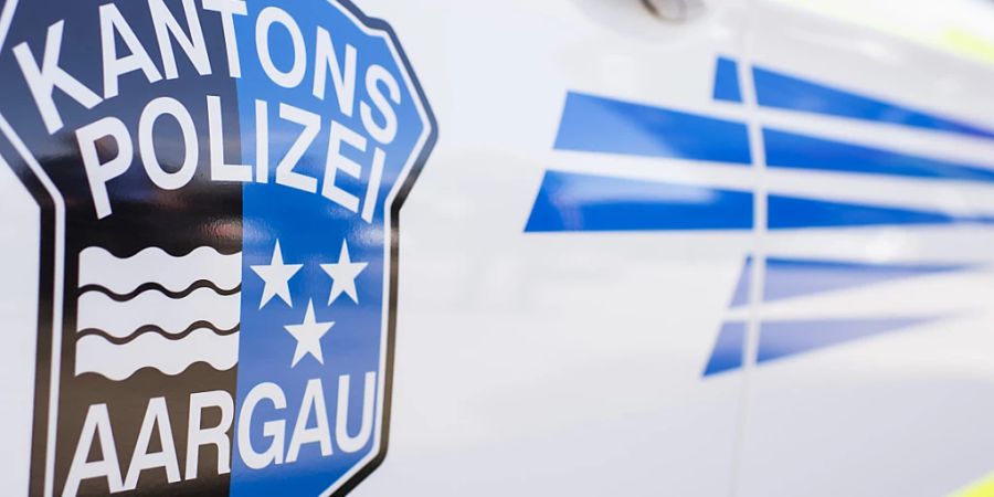 Die Kantonspolizei Aargau musste im September zu einem bislang in der Öffentlichkeit nicht bekannten Tötungsdelikt in Lenzburg AG ausrücken. Eine 58-jährige Frau soll ihre 92-jährige Mutter vorsätzlich getötet haben. (Symbolbild)