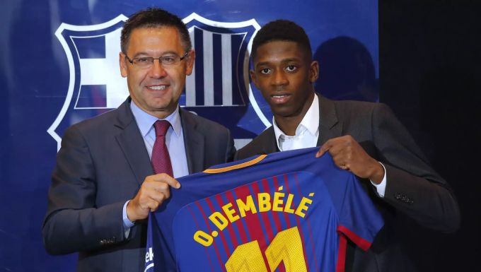 Im Jahr 2017 wechselte Ousmane Dembélé von Borussia Dortmund zu Barcelona. Dembélé