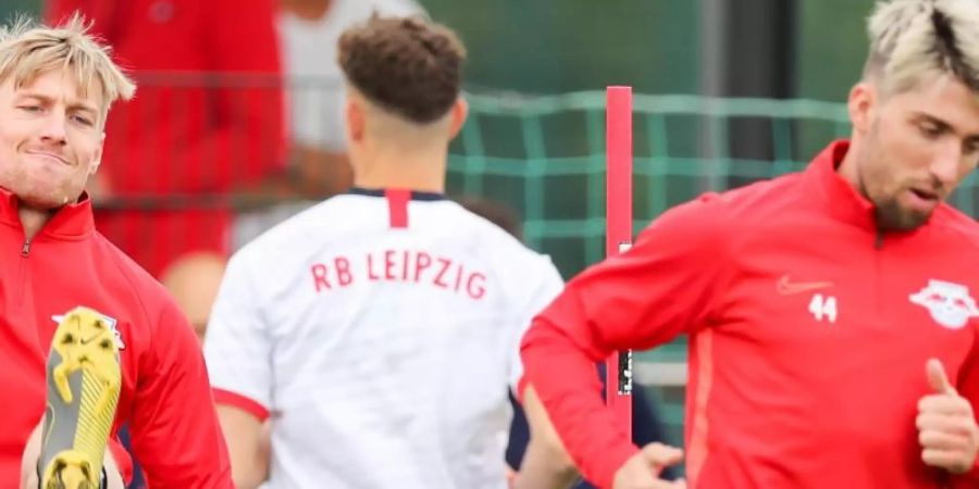 RB Leipzig setzt auf die Kreativachse mit Kevin Kampl (r) und Emil Forsberg. Foto: Jan Woitas/zb/dpa