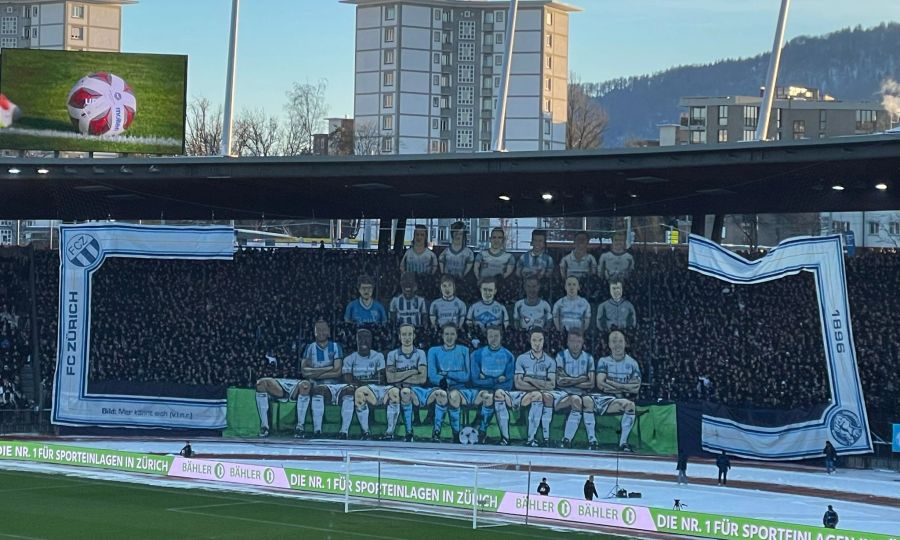 Die Fans des FCZ mit einer Choreo vor dem Klassiker gegen den FC Basel.