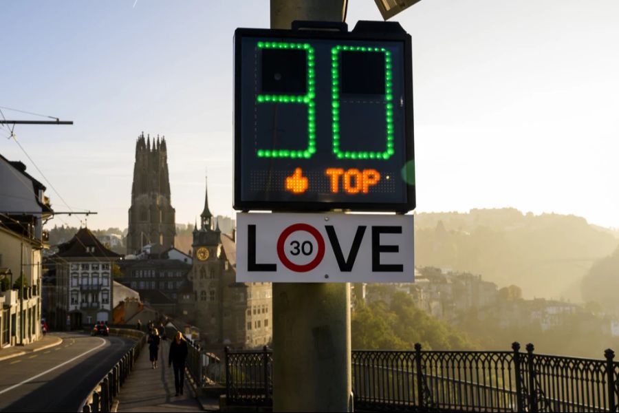 Tempo 30 Tempolimit Geschwindigkeitsbegrenzung