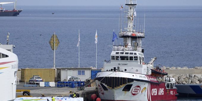 «Open Arms» - Schiff mit Hilfsgütern für Gaza aus Zypern ausgelaufen