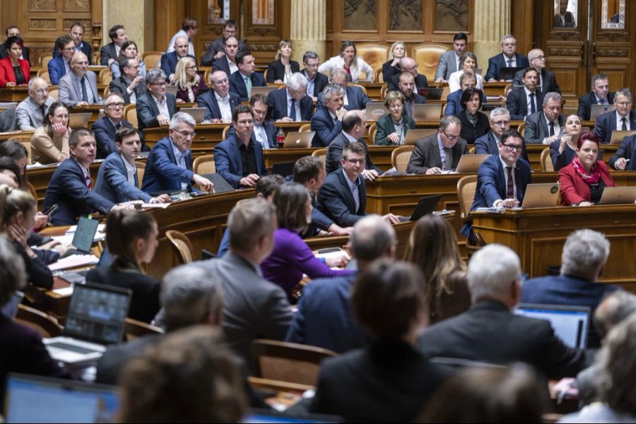 Die Kombination von Sozialstaat und unkontrollierter Zuwanderung sei eine Fehlkonstruktion, erklärt die Volkspartei. (Symbolbild)