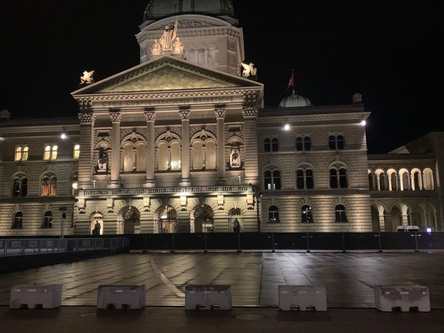 Am Montag bleiben die meisten Polizeiposten in der Bundesstadt geschlossen. Vornehmlich in der Innenstadt ist mit Verkehrsbehinderungen zu rechnen.