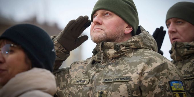 Walerij Saluschnyj bei einer Gedenkveranstaltung anlässlich des einjährigen Jahrestages des Ukraine-Krieges in Kiew. Ukraine-Krieg