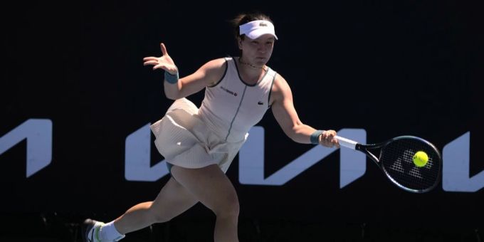 Lulu Sun sichert sich den nächsten ITF-Turniersieg. Lulu Sun
