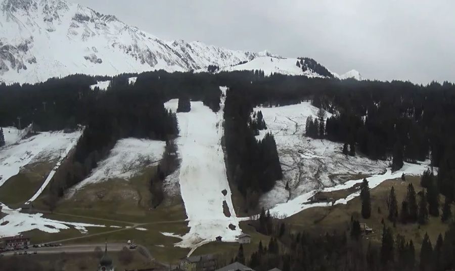 Im Dorfgebiet von Sörenberg hat es hingegen keinen Neuschnee gegeben.