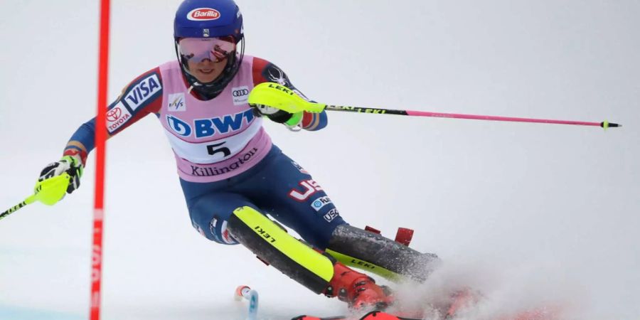 Mikaela Shiffrin gewinnt in Killington klar.