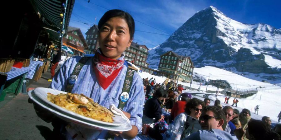 DAS ist eine Rösti. Ob sich Kim noch daran erinnert? Doch zurück zur Symbolik…