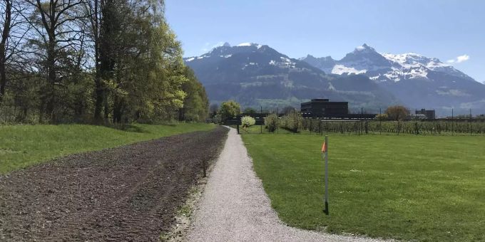 Wanderwege in Glarus Nord Wanderwege in Glarus Nord