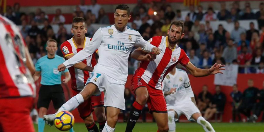 Cristiano Ronaldo verliert mit Real Madrid auswärts unerwartet mit 2:1 gegen den FC Girona. Die Königlichen verspielen in der zweiten Halbzeit eine 1:0-Führung und lassen ausgerechnet in Katalonien drei wichtige Punkte liegen.