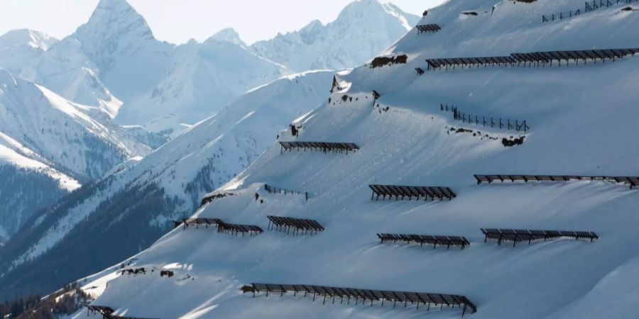 Lawinenverbauung in der Schweiz.