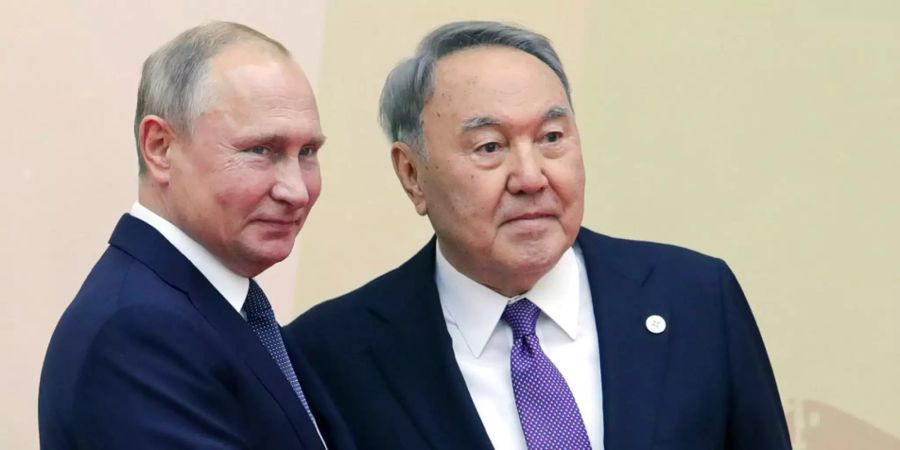 Wladimir Putin und Nursultan Nazarbayev in Astana.