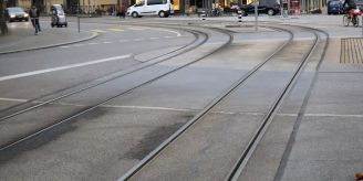 In Basel-Stadt - Lenkerin entfernt sich nach Unfall mit Tram