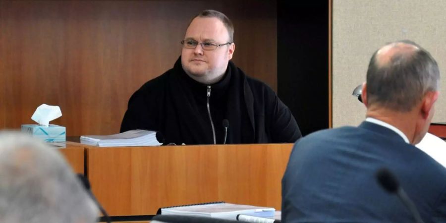 Kim Dotcom vor dem Gericht.