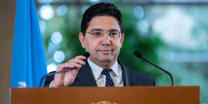 Der marokkanische Aussenminister Nasser Bourita spricht an den Westsahara-Gesprächen in Genf.