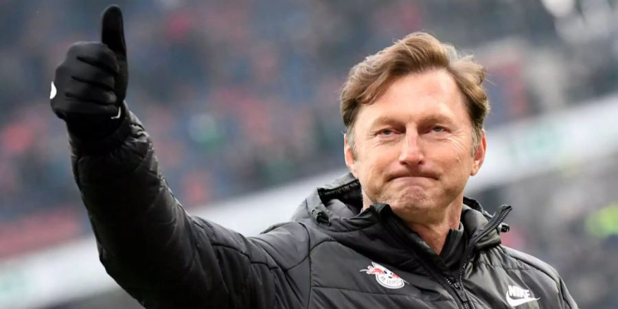 Ralph Hasenhüttl mit Daumen hoch