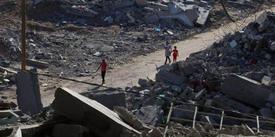 Eine von Bomben zerstörte Siedlung im palästinensischen Gazastreifen.