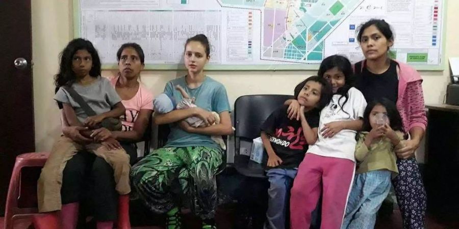 Die 19-jährige Spanierin wurde zusammen mit einem Baby gefunden.
