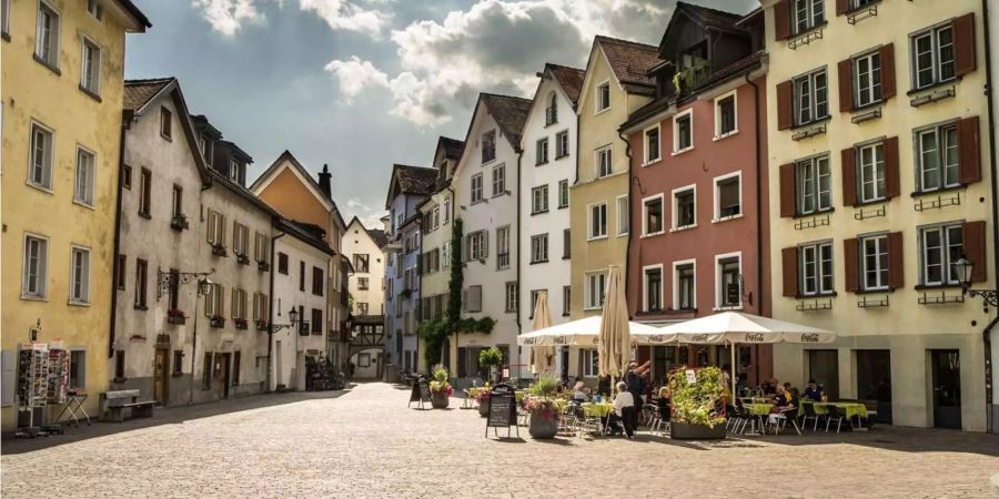 Der malerische Arcas Platz liegt in der Churer Altstadt.