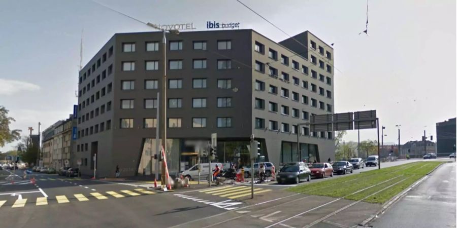 Das Novotel Ibis an der Grosspeterstrasse in Basel.