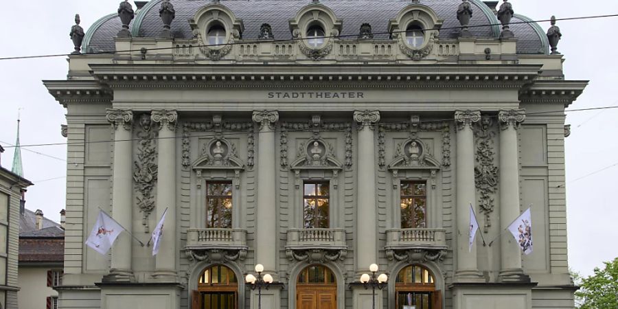 Ein Mitarbeiter von Bern Ballett darf wegen sexueller Belästigungen nicht mehr am Berner Stadttheater arbeiten. Der Mann wurde entlassen. (Archivbild)