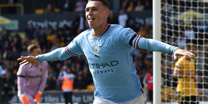 Bleibt Manchester City weiter treu: Eigengewächs Phil Foden. phil foden manchester city