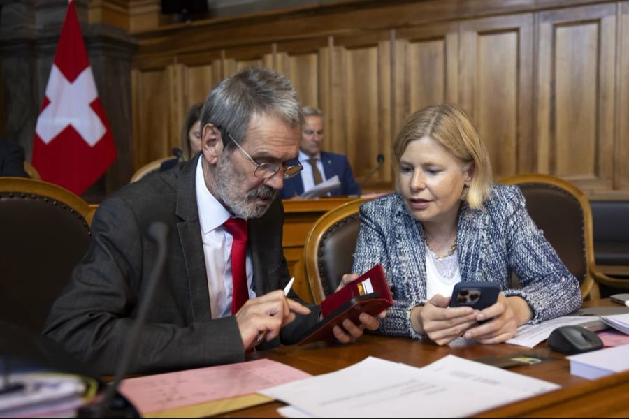 Ein bisschen politische Polarisierung darf es sein, solange gemeinsam nach Lösungen und Kompromissen gesucht wird: Die Ständeratsmitglieder Roberto Zanetti (SP/SO) und Esther Friedli (SVP/SG).