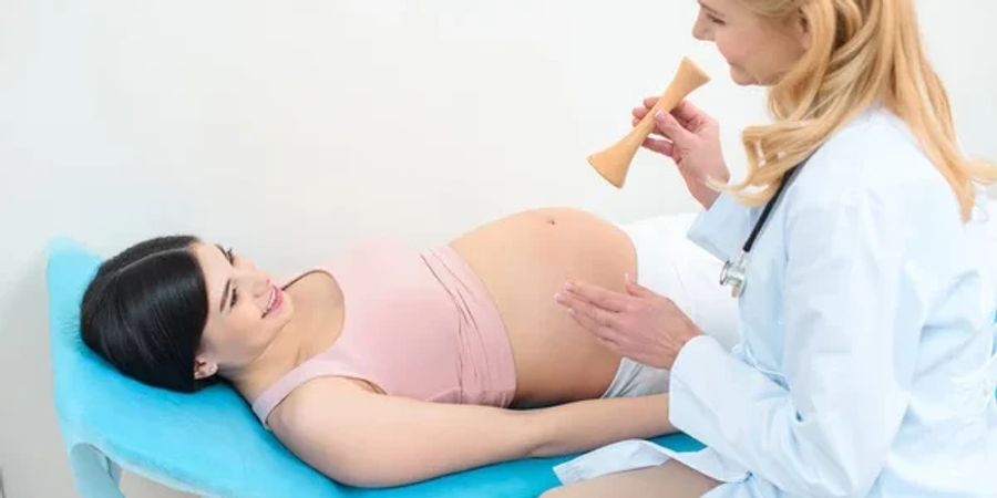 Bei einer Schwangerschaft über 40 sollten medizinische Kontrollen häufiger stattfinden.