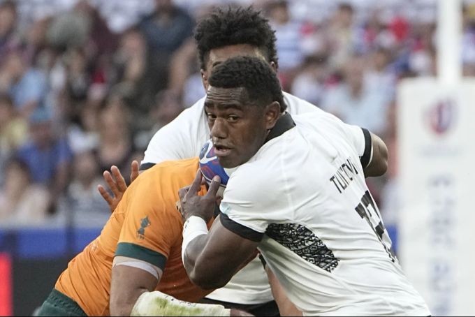 Trotz Schicksalsschlag bleibt Josua Tuisova bei der Mannschaft in Frankreich. Rugby-WM