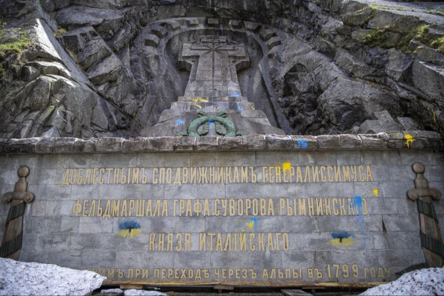 Das Denkmal wurde wegen dem Ukraine-Krieg bereits mehrfach mit Farbe beschmiert.