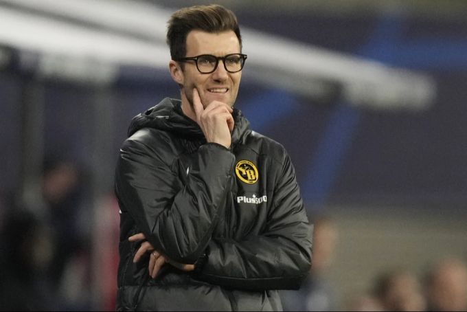 Sieht einen guten Auftritt von YB und drei Tore in fünf Minuten: Trainer Raphael Wicky. YB RB Leipzig