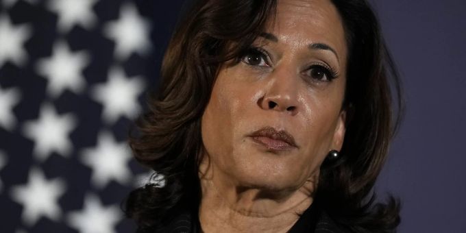 US-Vizepräsidentin Kamala Harris nimmt an der Weltklimakonferenz der Vereinten Nationen in Dubai teil. Foto: Alastair Grant/AP/dpa Kamala Harris