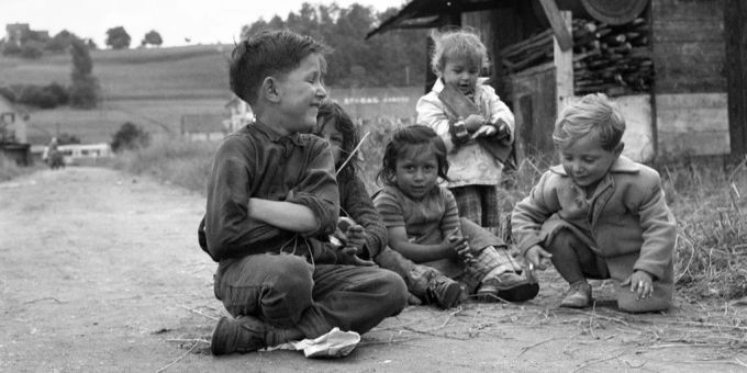 «Landstrassenkinder» - Über die Zwangsassimilation jenischer Kinder