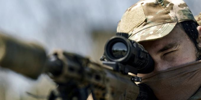 Gemäss einem amerikanischen Journalisten soll eine polnische Firma rund 145'000 Schuss Sniper-Munition aus Schweizer Produktion an die Ukraine geliefert haben. (Symbolbild) Munition Sniper-Munition Ukraine Waffenexport
