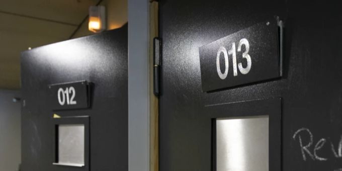 Mehr Fälle - Kein Platz im Heim – unschuldige Teenies landen im Knast