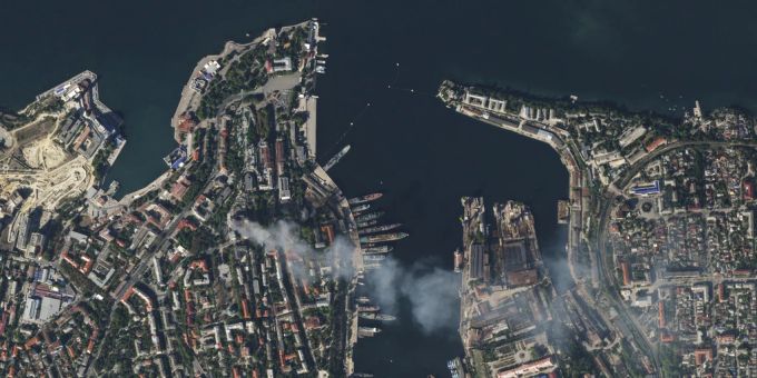 Der Sewastopolner Hafen ist das Hauptquartier der russischen Schwarzmeerflotte. Zurzeit wird er immer wieder von der Ukraine attackiert. Sewastopol Hafen Krim