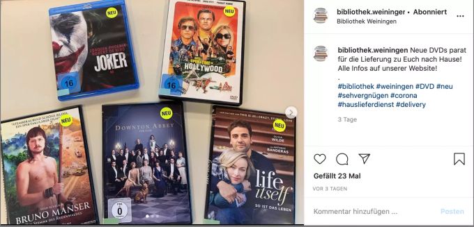 Später kamen auch DVDs ins Sortiment. Zu Corona-Zeiten liefert die Bibliothek gratis nach Hause.