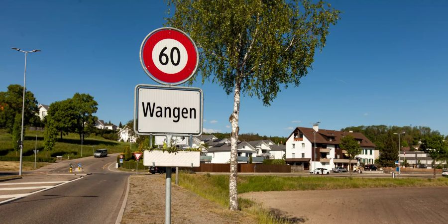 Ortsschild von Wangen.