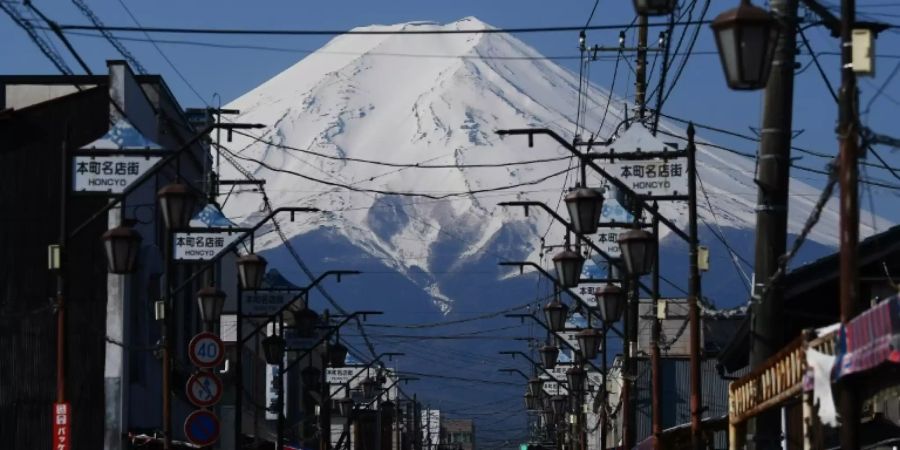 Blick auf den majestätischen Gipfel des Fuji