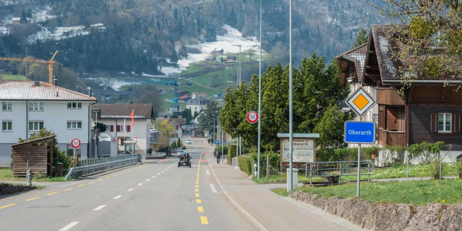 Die Bergstrasse in Oberarth im Kanton Schwyz.