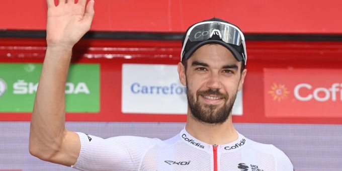 Jesus Herrada Lopez aus Spanien freut sich auf dem Podium über seinen Etappensieg an der Vuelta. vuelta