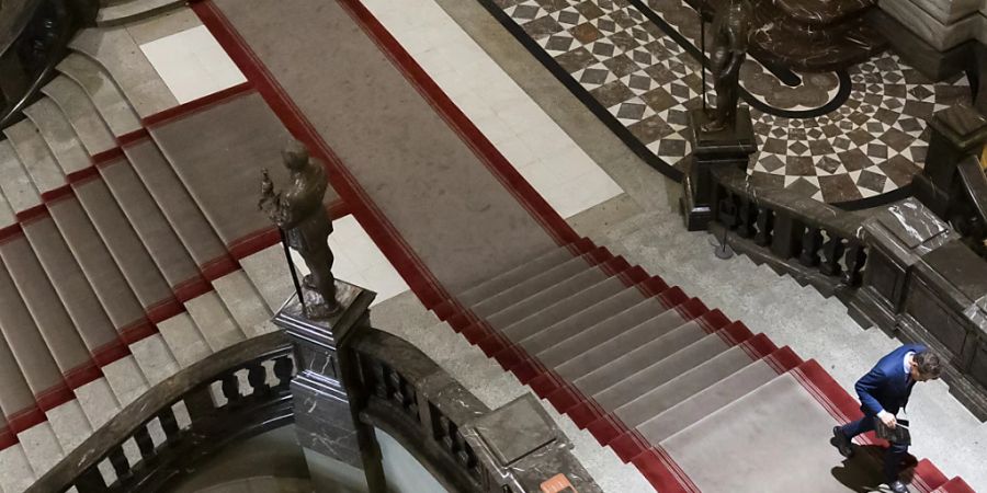 Bald wieder mehr Betrieb: Im Bundeshaus beginnt heute die Herbstsession von National- und Ständerat. (Archivbild)