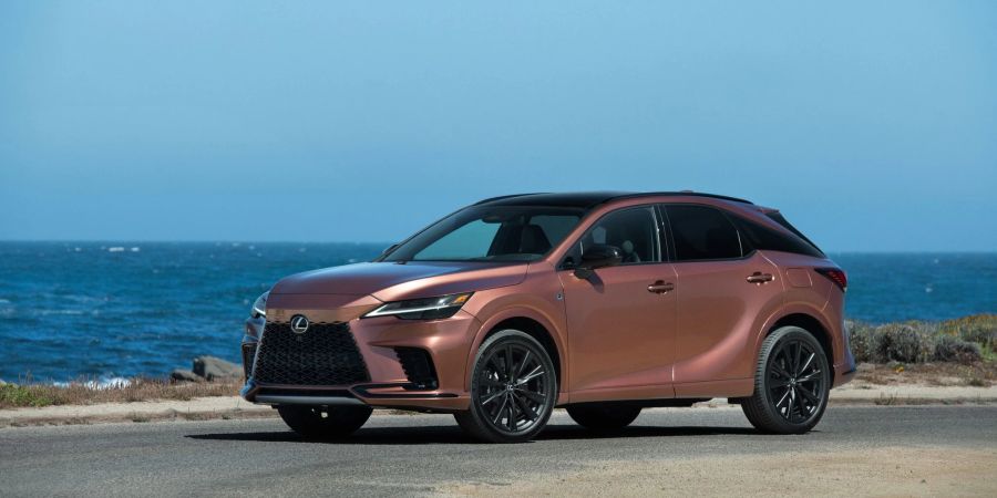 Zum Themendienst-Bericht vom 12. September 2022: Die fünfte Generation des Lexus RX wird ab 2023 in drei verschiedenen Hybrid-Varianten ausgeliefert.