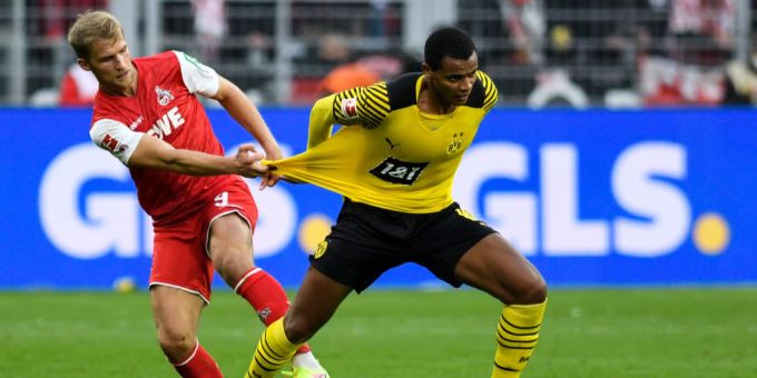 Der 27-jährige Manuel Akanji (rechts) wird in dieser Saison beim BVB keine Rolle mehr spielen. Manuel Akanji Inter Mailand