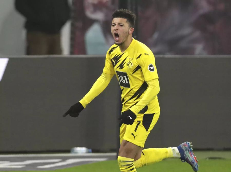 Jadon Sancho erlöst den BVB nach dem Seitenwechsel.