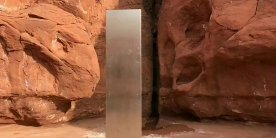 Die Metallsäule in der Wüste von Utah in den USA