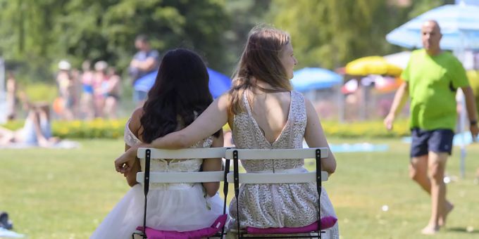 Das Warten hat ein Ende: Nach dem Nationalrat hat auch der Ständerat die gleichgeschlechtliche Ehe im Grundsatz gutgeheissen. ehe bistum chur