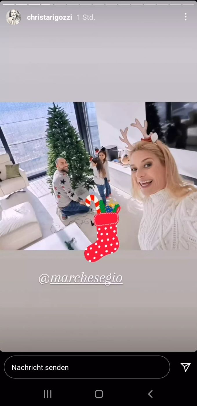 Christa Rigozzi ist in Weihnachtslaune. christa rigozzi