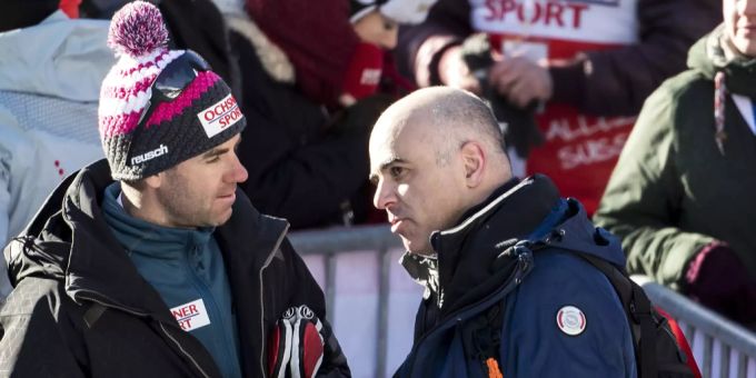 Bundesrat Alain Berset und Ex-Skiprofi Didier Défago in Wengen, 2019. Berset Défago